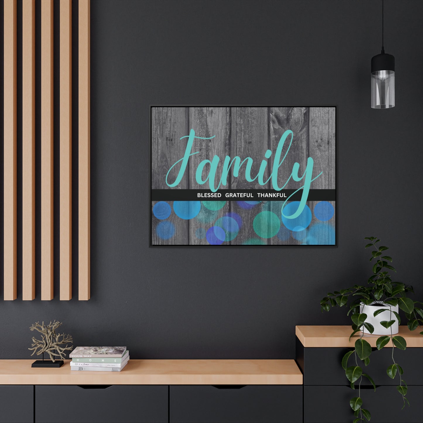 Arte cristiano de la pared: familia, bendecida, agradecida, agradecida (marco flotante)